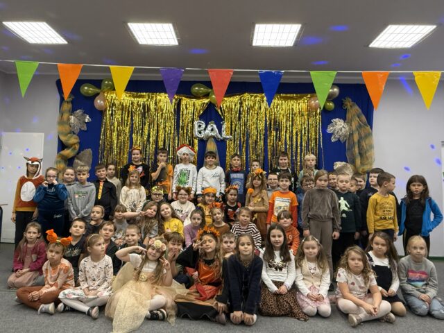Jesienny bal klas 1-3