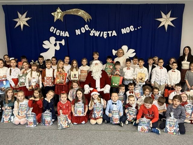 Wigilijne spotkanie w klasach 1–3